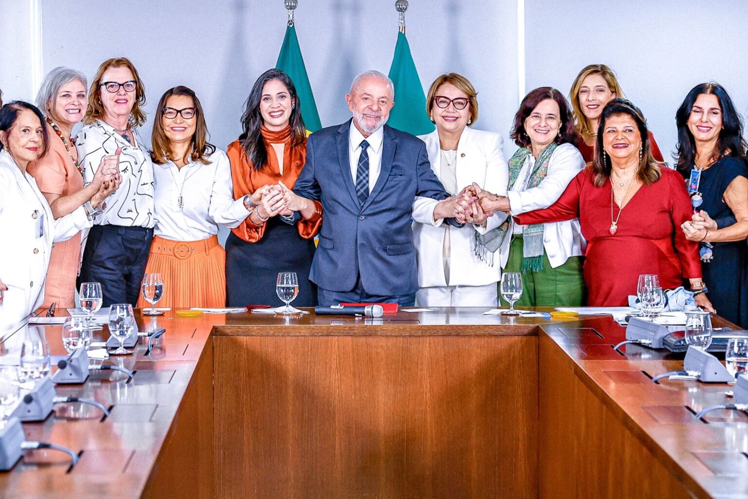  Lei de Proteção às Mulheres: Presidente Lula Sanciona Projeto de Salas de Acolhimento em Saúde