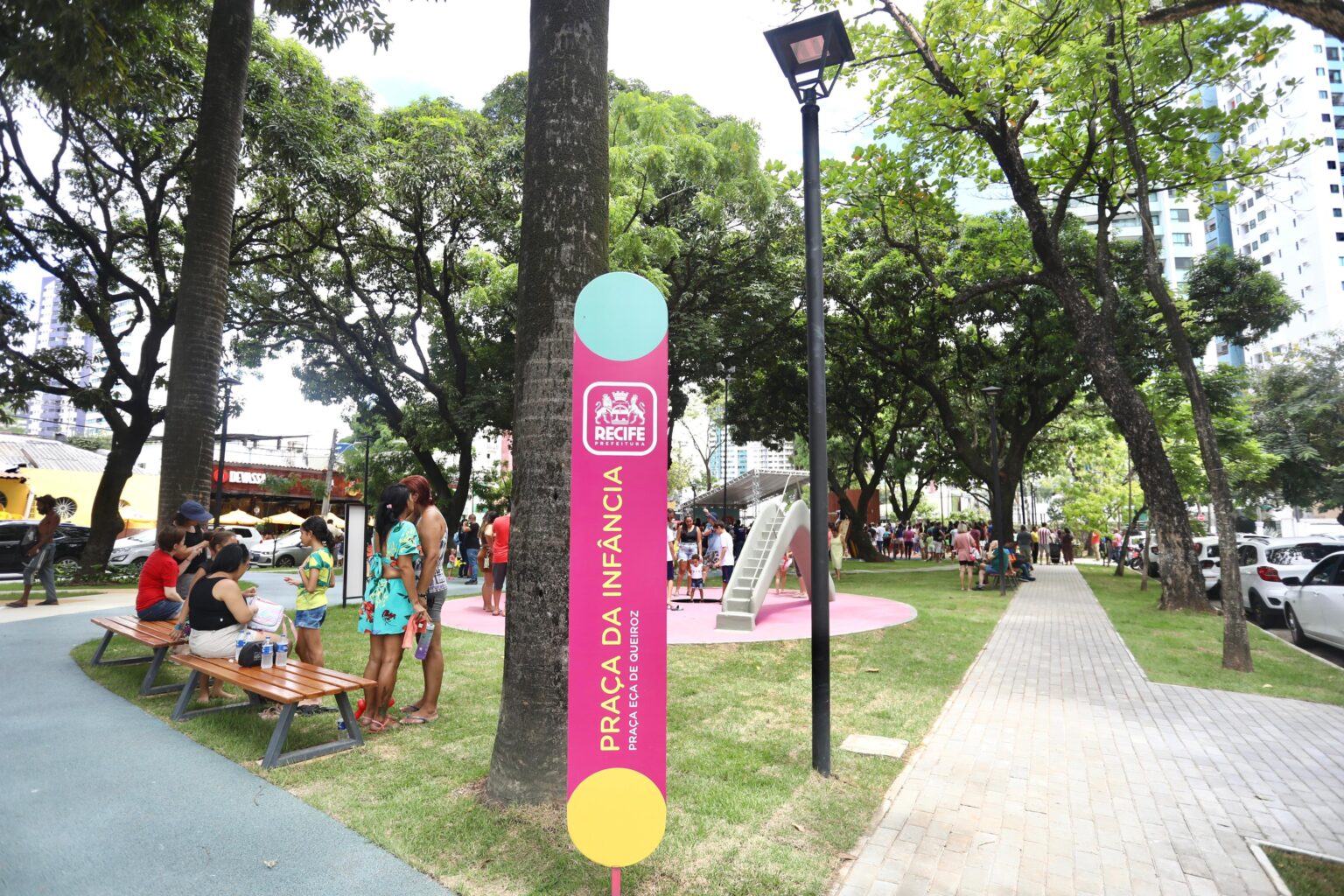  Prefeitura do Recife inaugura sétima Praça da Infância, promovendo lazer e convivência na cidade