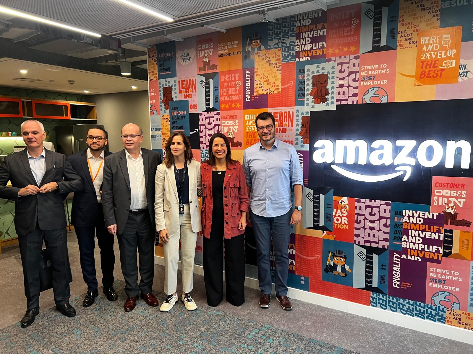  Governadora Raquel Lyra e Amazon Web Services Discutem Transformação Digital em Pernambuco