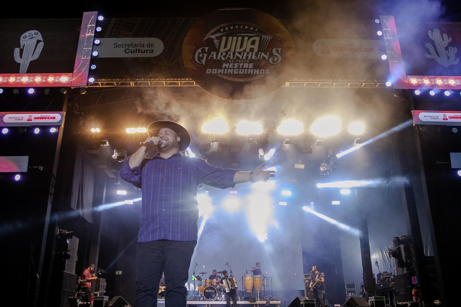  Festival Viva Garanhuns: Uma Noite de Emoção e Música com Grandes Nomes do Forró