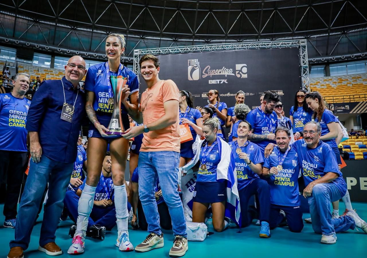  Recife Celebra a Vitória do Minas na Final da Superliga Feminina de Vôlei