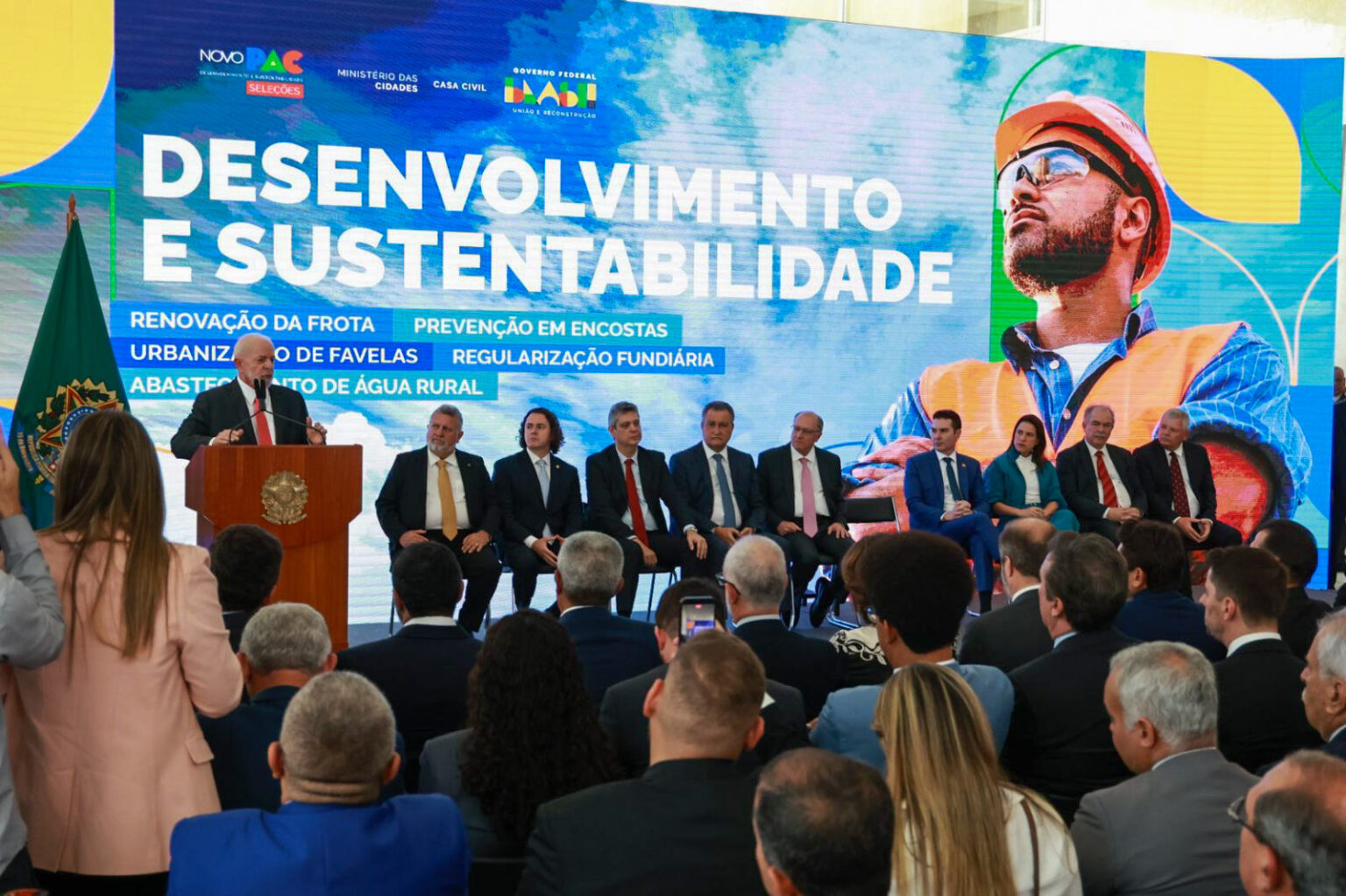  Governadora Raquel Lyra celebra resultados do Novo PAC Seleções Cidades