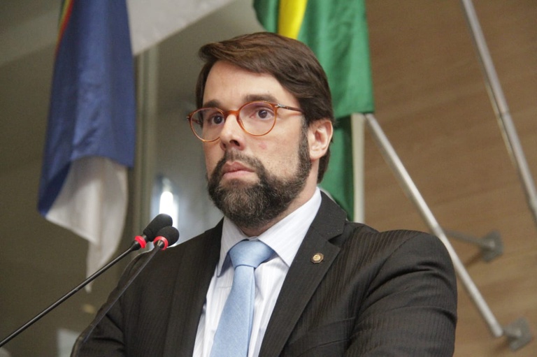  Coluna Política – Vereador Paulo Muniz: O Gestor Que Busca Transformar o Recife pela Política