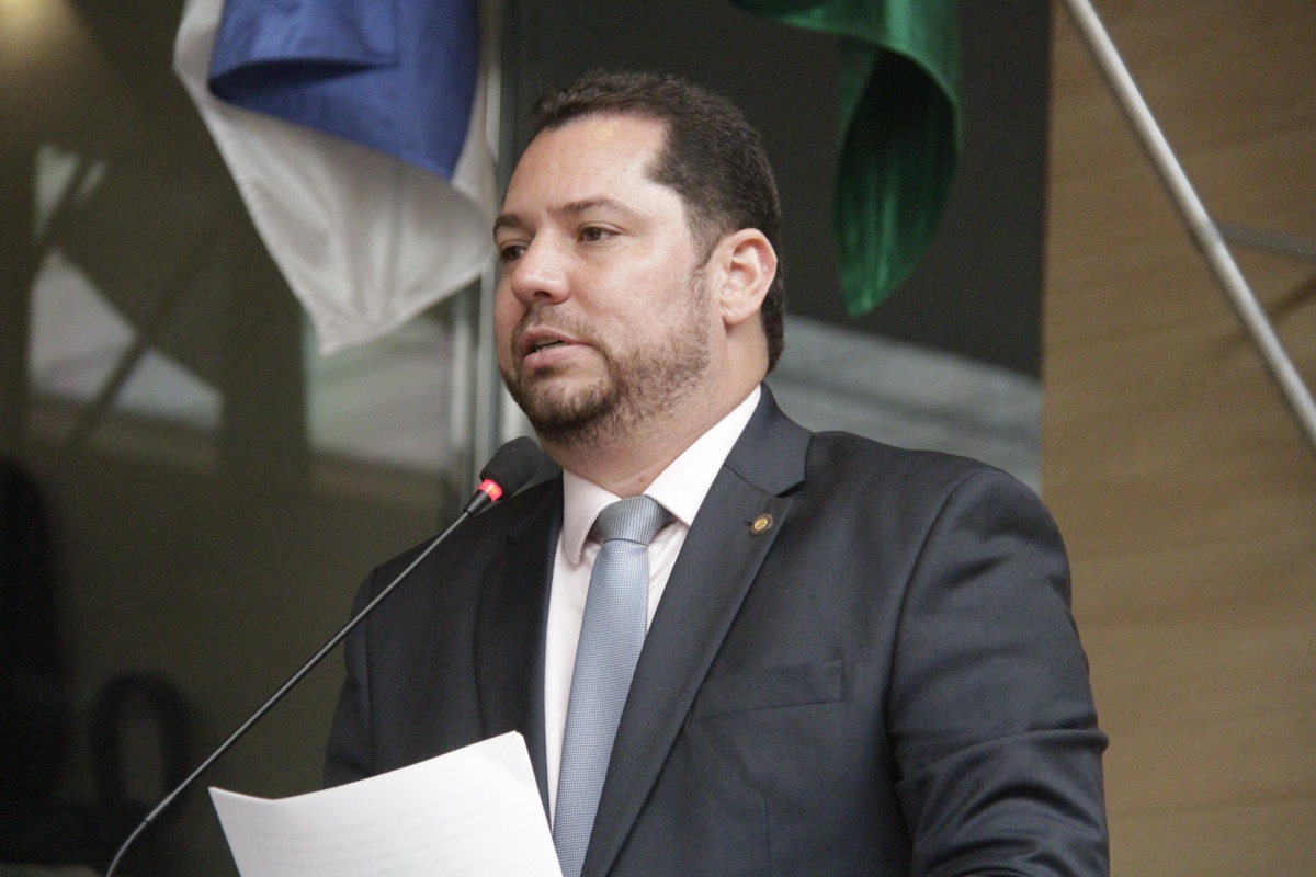  Coluna Política – Vereador Romero Jatobá: Jovem Líder Político e Presidente da Câmara Municipal do Recife