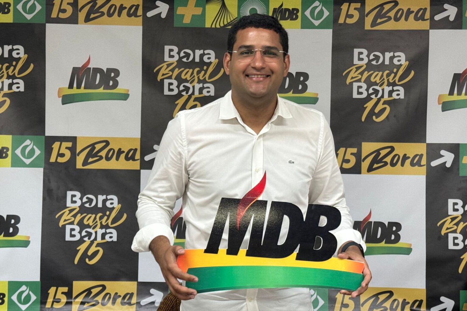  Dr. Ademir Alves Lança Pré-candidatura à Prefeitura de Bonito com Apoio de Líderes Políticos