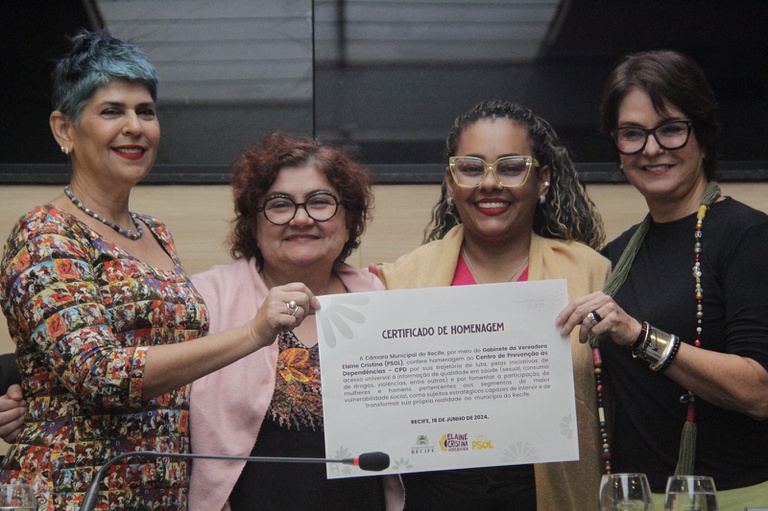  Centro de Prevenção às Dependências é Homenageado em Reunião Solene na Câmara do Recife