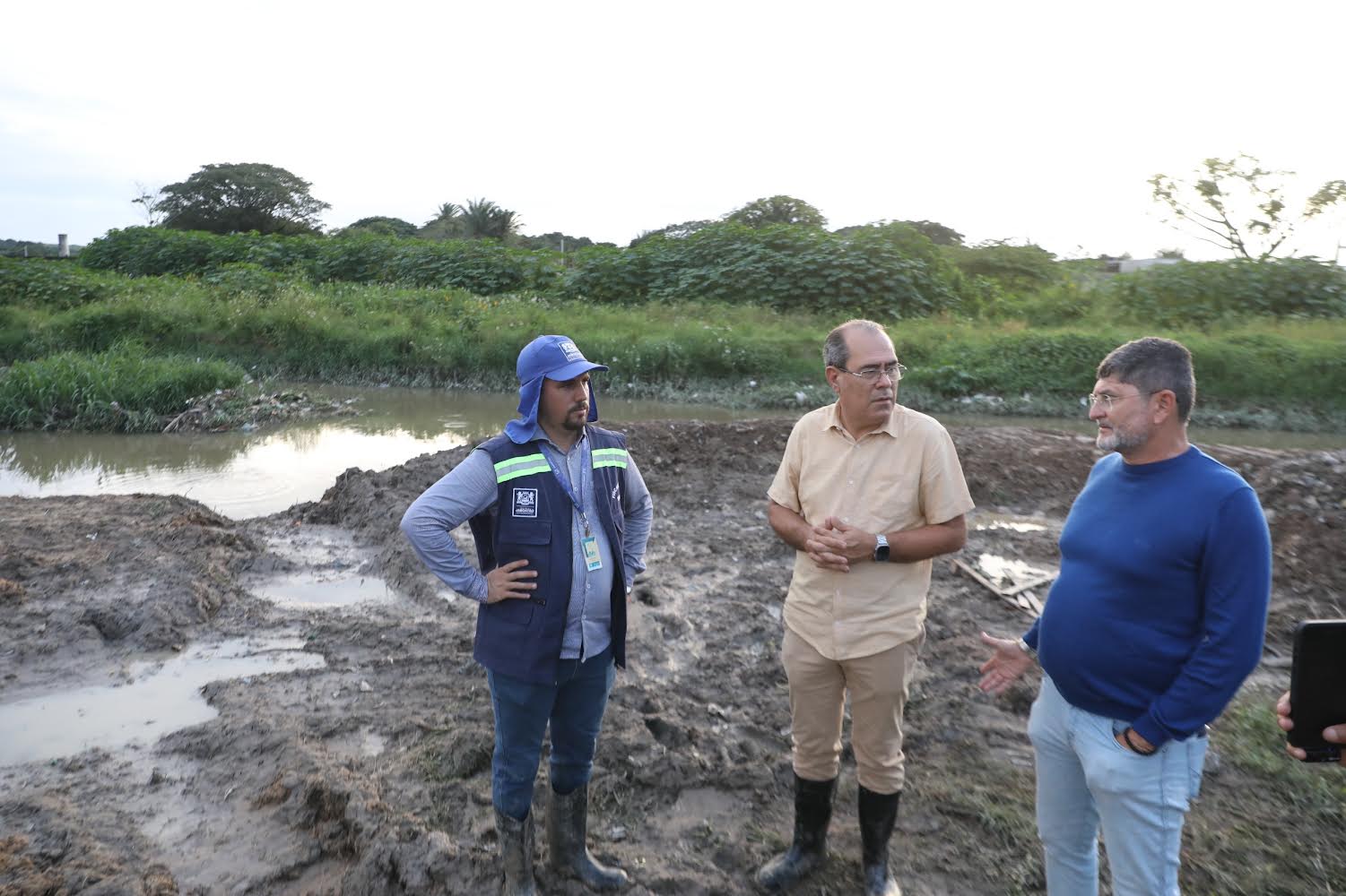  Jaboatão dos Guararapes Investe em Limpeza e Alargamento de Canais para Prevenir Alagamentos