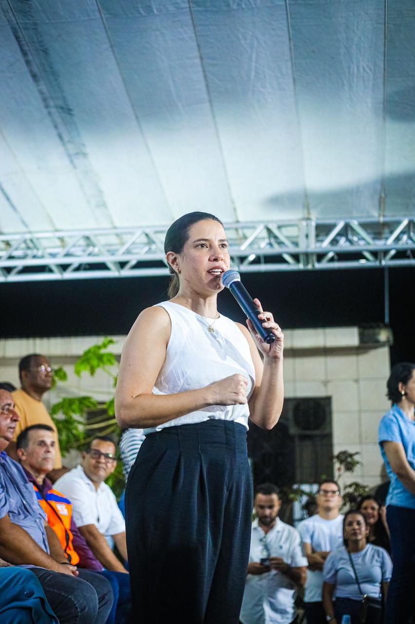  Governadora Raquel Lyra Anuncia Obras de Água e Estradas no Sertão