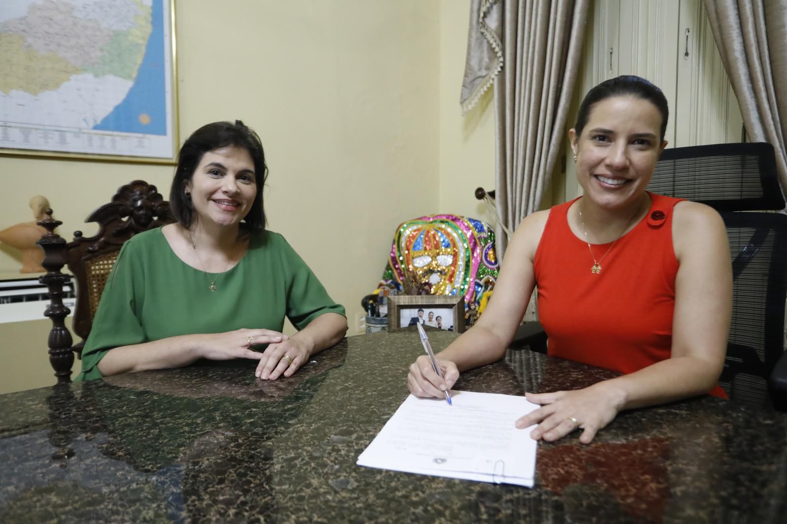  Governo de Pernambuco desapropria terrenos para construção de maternidade e hospital em Serra Talhada e Garanhuns