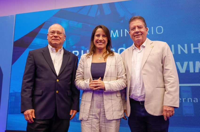  Governadora Raquel Lyra Apresenta Investimentos em Infraestrutura Durante Seminário no Recife