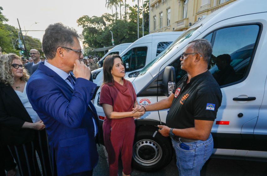  Governo de Pernambuco Reforça Segurança com Entrega de Veículos para Combate à Violência contra Mulher e Operação Lei Seca