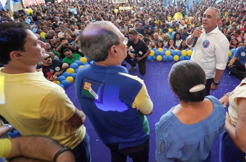  Nino de Enoque Participa da Convenção que Oficializa Mano Medeiros para Reeleição em Jaboatão Deputado estadual demonstra apoio à candidatura de Mano Medeiros à Prefeitura de Jaboatão dos Guararapes e destaca compromisso com o desenvolvimento da cidade.