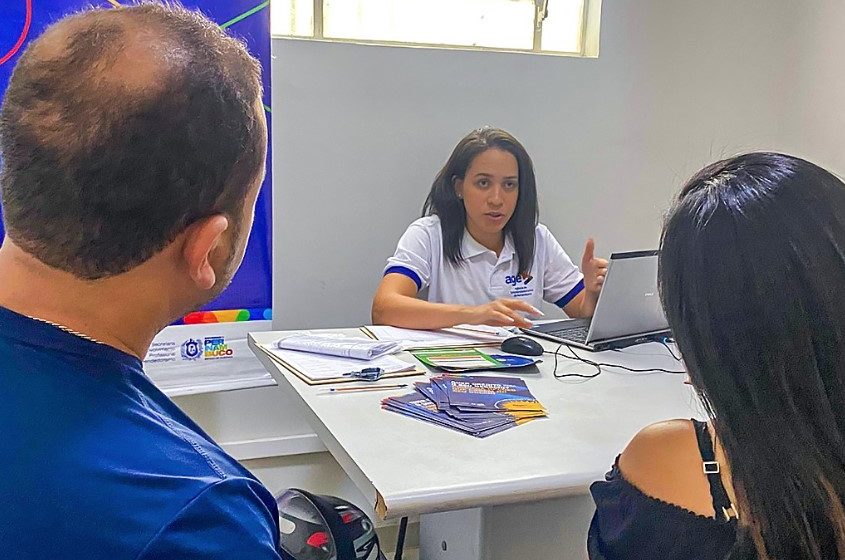  AGE Visita Empresas do Polo Gesseiro no Sertão do Araripe para Oferecer Linha de Crédito Sustentável Ação leva crédito AGE Gesso a indústrias locais para conversão ao gás natural, com condições especiais de financiamento.