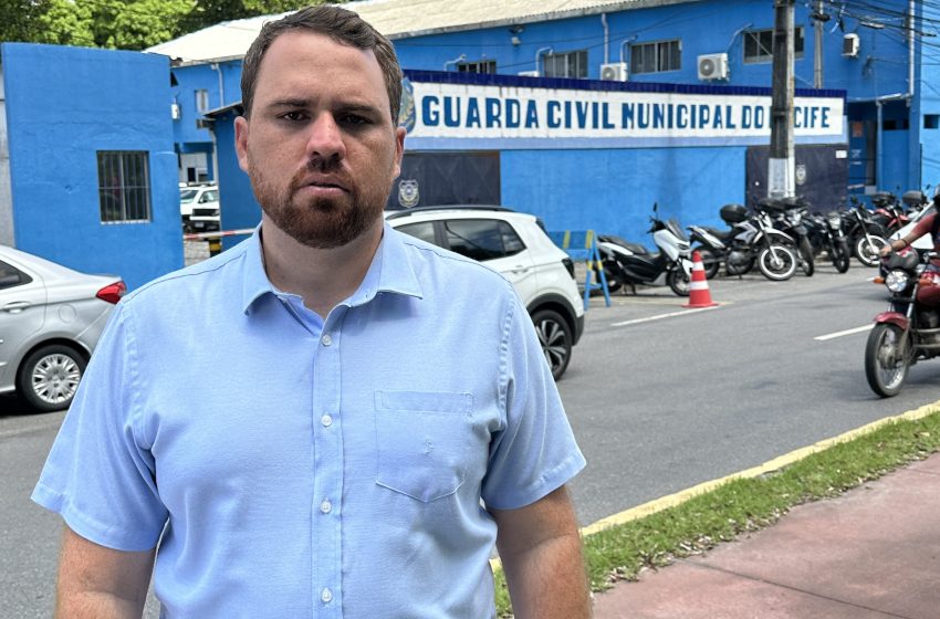  Tecio Teles Critica Ausência de Ações para Capacitação e Armamento da Guarda Municipal do Recife Candidato à Prefeitura pelo Partido Novo defende maior integração entre Guarda Municipal e Polícia Militar para combater a violência na cidade.