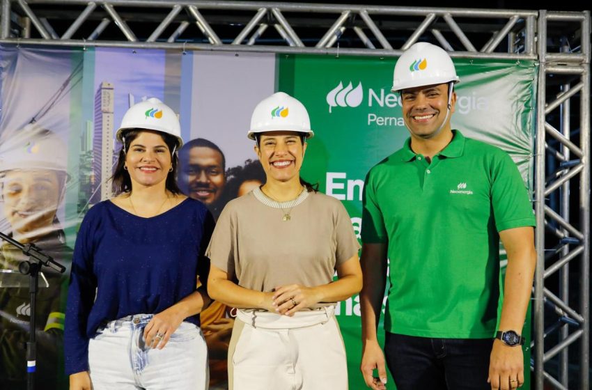  Governadora Raquel Lyra Inaugura Subestação em Garanhuns para Ampliar Fornecimento de Energia a 60 Mil Habitantes Empreendimento beneficiará moradores de Garanhuns, Brejão e São João, promovendo maior qualidade e estabilidade no fornecimento de energia.