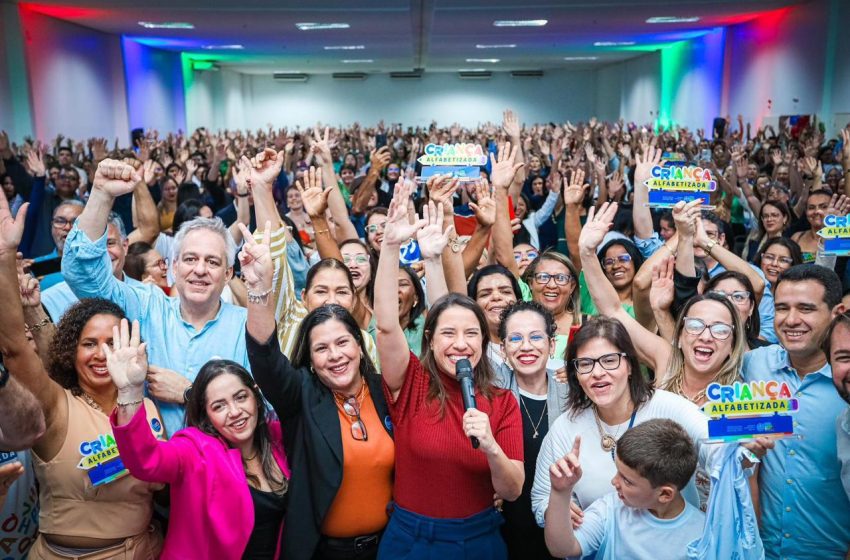  Governadora Raquel Lyra Entrega Prêmio Escola Destaque a 50 Unidades de Ensino em Pernambuco Programa Criança Alfabetizada reconhece escolas com os melhores resultados no Saepe 2023; Governadora anuncia construção de 250 creches no Estado.