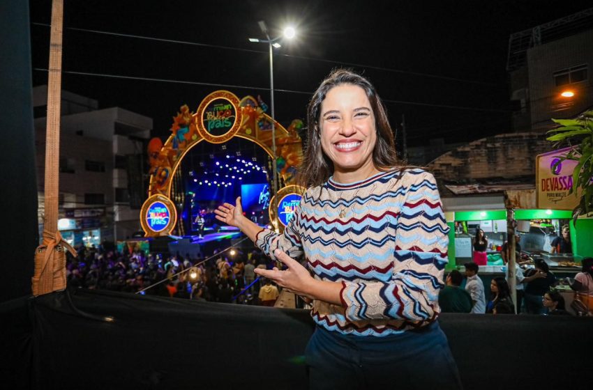  Festival Pernambuco Meu País em Arcoverde: Governadora Raquel Lyra Acompanha Noite de Abertura Evento celebra cultura e economia criativa, movimentando o Sertão do Moxotó com música, artesanato e gastronomia.