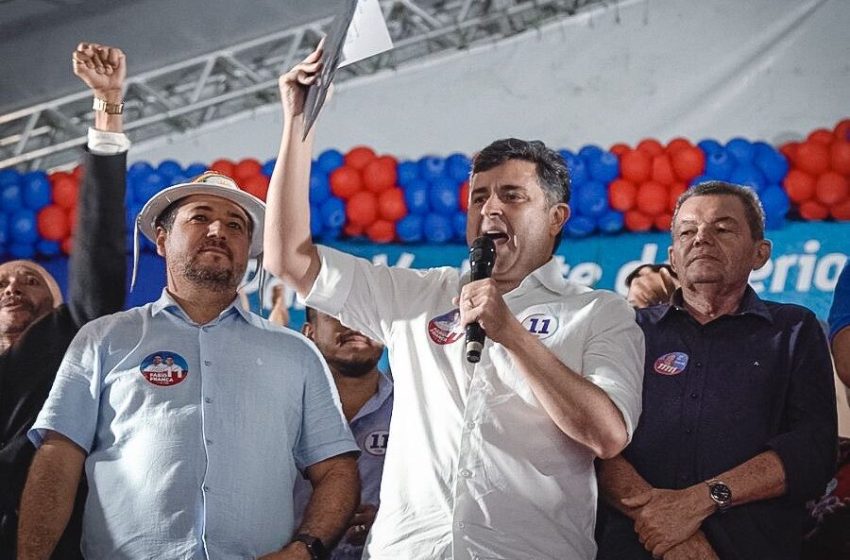  Eduardo da Fonte assina Termo de Compromisso para criação de Casas Azuis em defesa dos direitos dos autistas Deputado intensifica campanha no interior de Pernambuco e firma compromisso de abrir espaços especializados para atendimento de pessoas com TEA nas cidades governadas pelo PP.