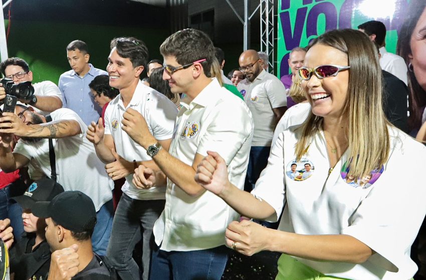  Doutora Flávia de Nadegi Inaugura Comitê com Grande Festa e Apoio do Prefeito João Campos Comitê da candidata à vereadora do Recife foi marcado por celebração e discurso de apoio de líderes locais.