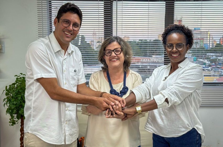  Prefeito eleito de Camaragibe, Diego Cabral, garante verba para Hospital da Mulher em encontro com senadora Teresa Leitão Verba será destinada por meio de emenda parlamentar para a construção da unidade de saúde.