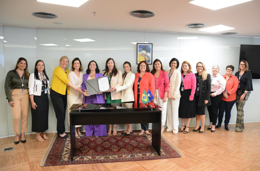  CAIXA e Tesouro Nacional promovem capacitação em finanças públicas para lideranças femininas Com 50 vagas, programa busca aumentar a presença de mulheres em cargos de decisão no setor público.