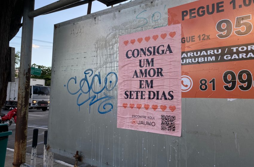  Jaumo lança desafio “Consiga um Amor em 7 Dias” com campanha nas ruas de Caruaru Inspirado na cultura popular, aplicativo de relacionamento aposta em encontros genuínos e resgata a magia das conexões reais.