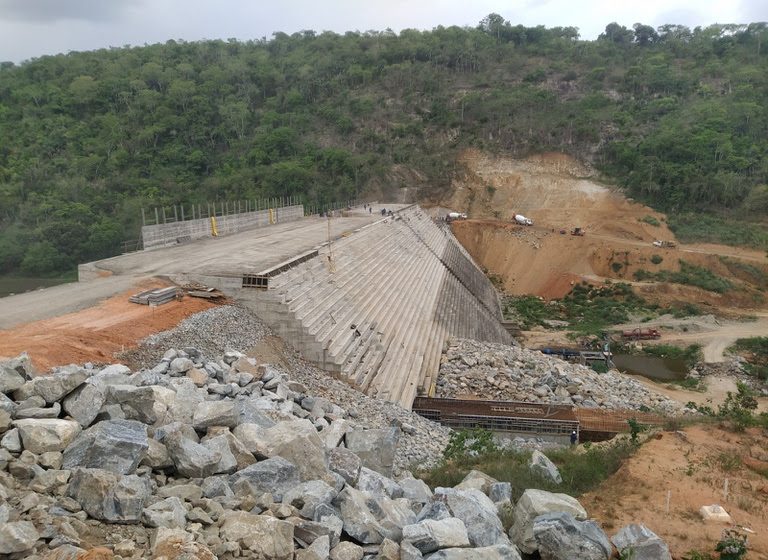 Barragem de Panelas II recebe novo repasse de R$ 11 milhões e deve ser concluída ainda em 2025 Obra parada há mais de uma década avança com recursos do Novo PAC e beneficiará 200 mil pessoas no Agreste de Pernambuco.