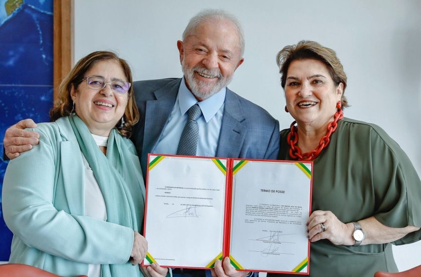 Márcia Lopes assume Ministério das Mulheres em substituição a Cida Gonçalves Assistente social paranaense toma posse nesta segunda (5), no Palácio do Planalto; nomeação será publicada em edição extra do Diário Oficial da União.