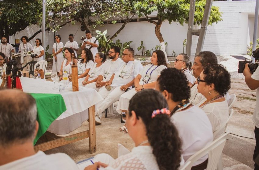 Marco Zero recebe primeiro encontro nacional da Umbanda no Mês dos Pretos Velhos Evento promovido pelo Fórum Nacional de Umbanda neste domingo (4) reforça combate à intolerância religiosa e exalta sabedoria ancestral dos Pretos Velhos.