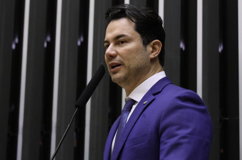 Clodoaldo Magalhães integra Grupo de Trabalho da Câmara que visa consolidar e modernizar a legislação brasileira Deputado pernambucano passa a compor colegiado responsável por revisar, atualizar e organizar o arcabouço jurídico nacional.