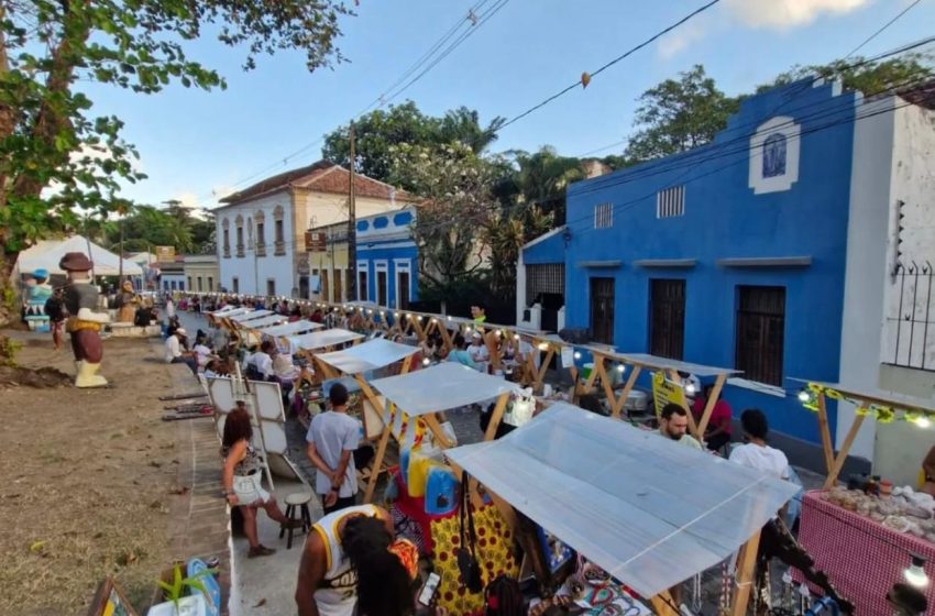  Lánatreze celebra a força feminina na história de Olinda com arte, música e sustentabilidade 4ª edição do evento cultural acontece neste sábado (31), na Praça do MAC, com programação gratuita dedicada às mulheres que marcaram a cidade.