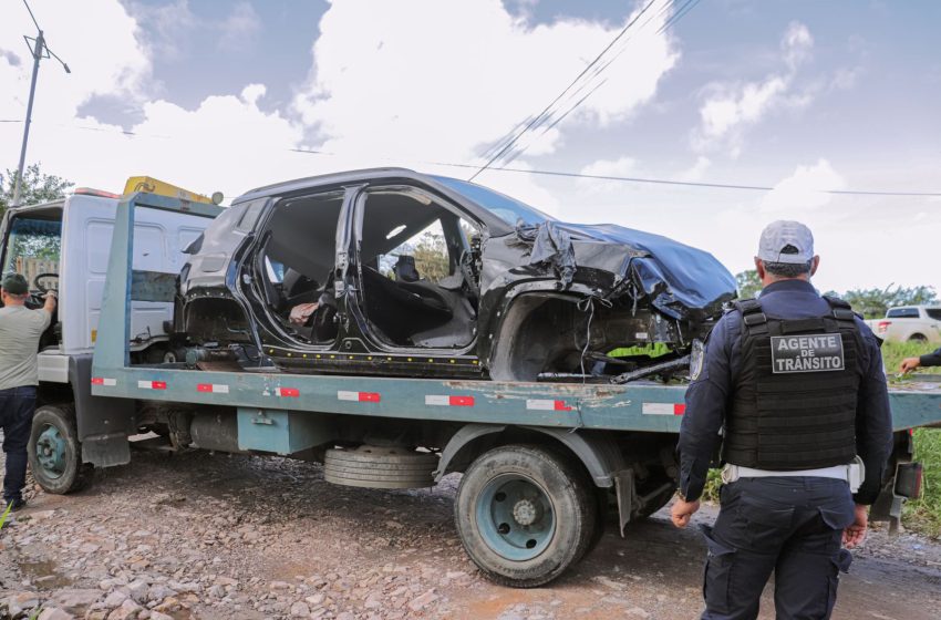  Lula Cabral lança operação para remover veículos abandonados e reforçar segurança no Cabo Prefeito determina recolhimento permanente de carros em vias públicas como parte das ações de combate à criminalidade na cidade.