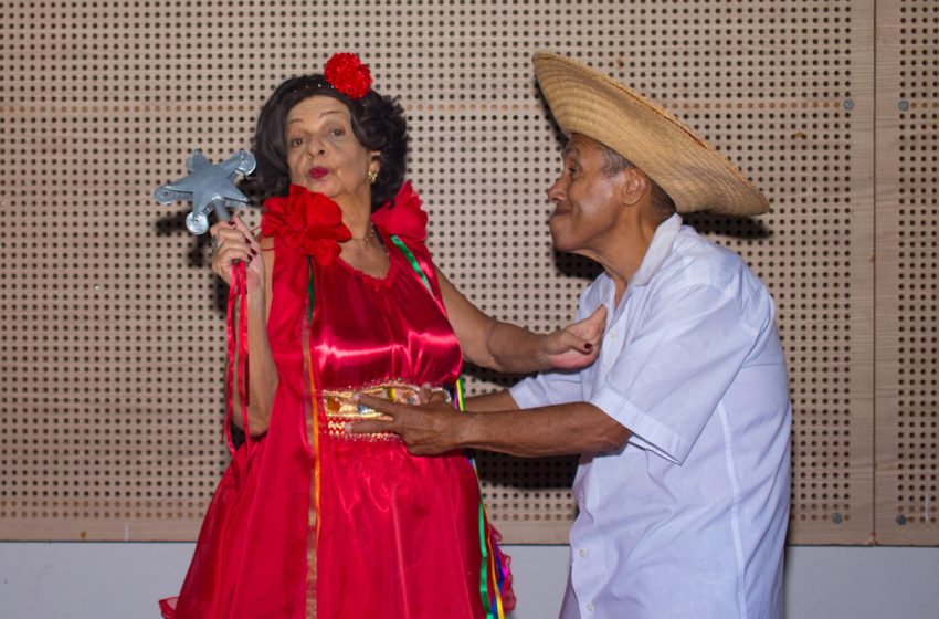  Clássico “Um sábado em 30” volta aos palcos do Recife com apresentações no Teatro Boa Vista Após dez anos, peça mais longeva do teatro brasileiro retorna em montagem especial com elenco consagrado e novas gerações; sessões acontecem nos dias 6 e 8 de junho.