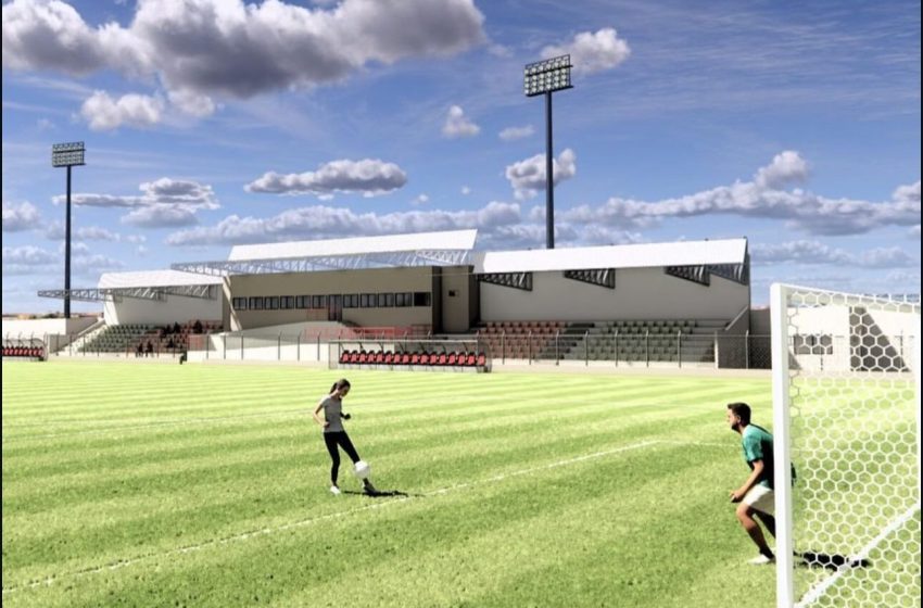Prefeita Márcia Conrado autoriza reforma do Estádio Pereirão com investimento de R$ 1,6 milhão Obra será viabilizada com recursos federais destinados pelo deputado Fernando Monteiro e visa modernizar a principal arena esportiva de Serra Talhada.