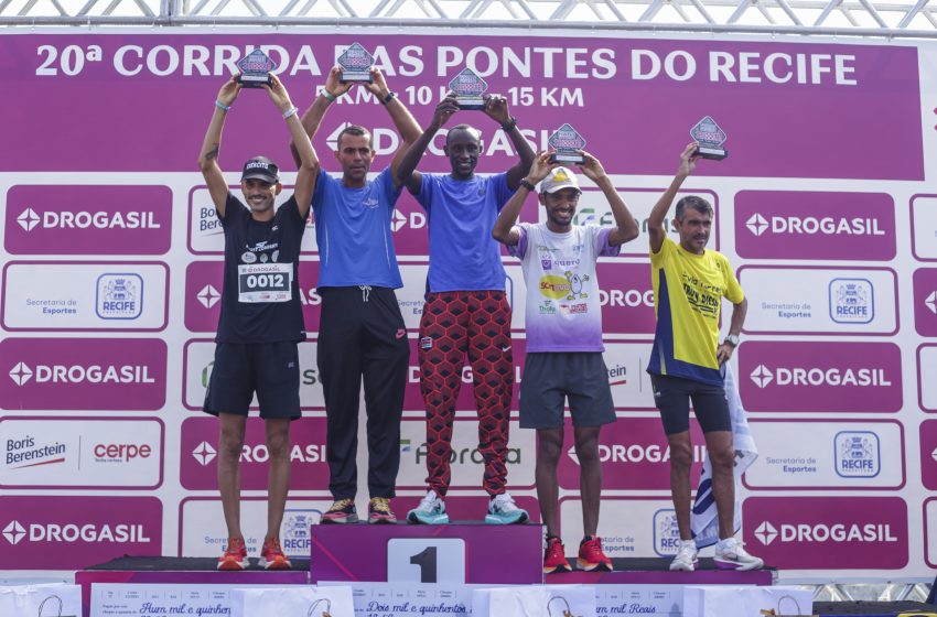 Quenianos vencem a 20ª Corrida das Pontes do Recife, que reuniu mais de 5 mil atletas Wilson Mutua Maina e Viola Jelagat Kosgei lideraram os 15 km da prova que manteve a tradição de cruzar sete pontes e teve inclusão elogiada da nova categoria.