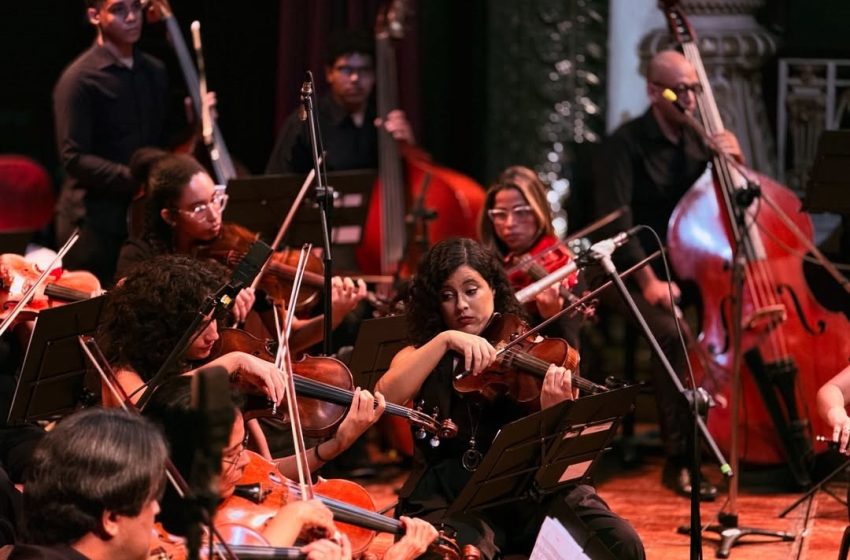 Concerto gratuito da Orquestra Sinfônica de Pernambuco agita Teatro Luiz Mendonça nesta quarta (18) Sob regência de Nilson Galvão Jr. e com solo do pianista Estefan Iatcekiw, apresentação da Série Grandes Mestres traz clássicos de Rossini, Smetana e Schumann ao Parque Dona Lindu.