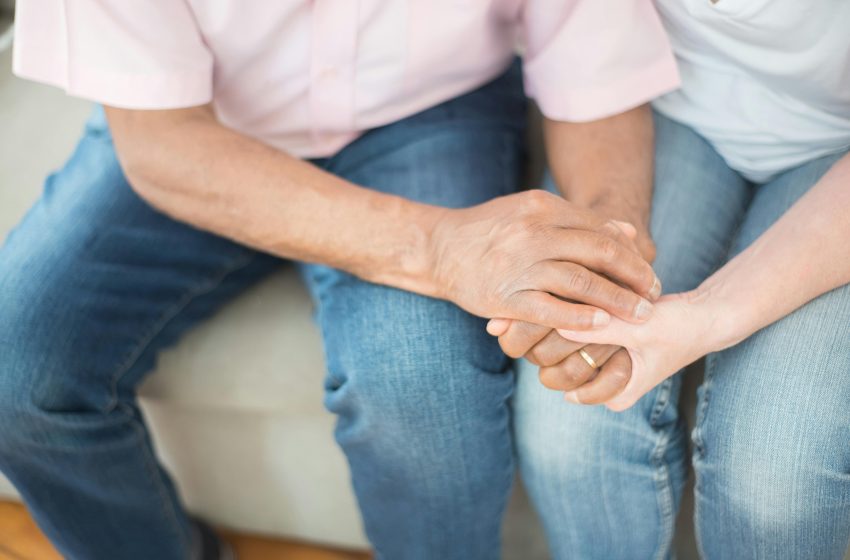 Quando o amor vira rotina: caminhos para sair do automático e reconectar o relacionamento Com o passar do tempo, a convivência entre casais pode entrar no modo automático. Especialistas apontam sinais de alerta e estratégias para fortalecer os vínculos e renovar a paixão.
