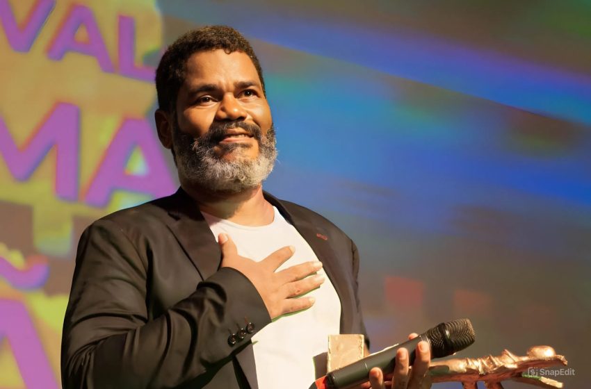  Nivaldo Nascimento integra nova série de suspense gravada no Ceará Ator pernambucano dará vida ao Reitor Afonso em Prazeres Insanos – Paleontologia do Medo, produção ambientada no Cariri e com estreia prevista para 2026.