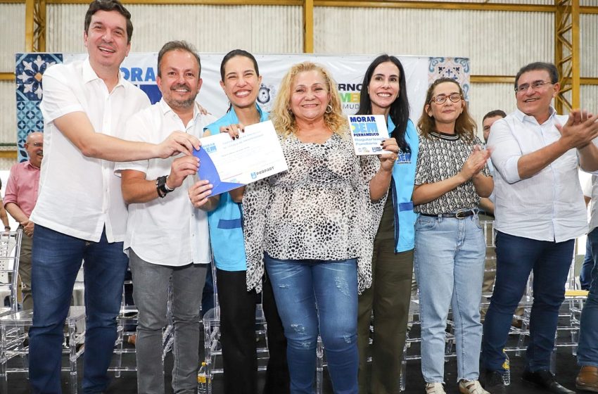 Pernambuco vence Prêmio Nacional de Regularização Fundiária com programa Morar Bem PE Iniciativa da governadora Raquel Lyra foi uma das 27 premiadas entre 143 projetos inscritos no país; mais de 11 mil títulos de propriedade já foram entregues gratuitamente a famílias de baixa renda.
