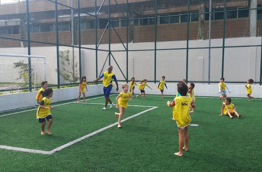 Sesc Piedade encerra férias escolares com manhã recreativa neste sábado (2) Atividades de lazer e integração para crianças e adolescentes com participação da família marcam a despedida das férias em Jaboatão dos Guararapes.