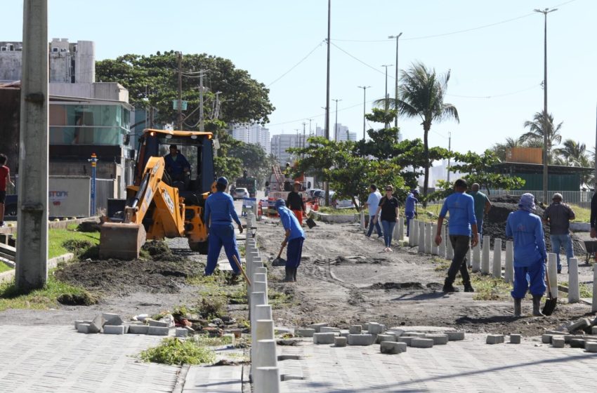 Jaboatão retoma obras de requalificação da orla de Piedade com foco em mobilidade e lazer Intervenção no litoral do município inclui ciclovia, áreas de convivência, acessibilidade e nova iluminação em LED; obras seguem até a divisa com o Recife.