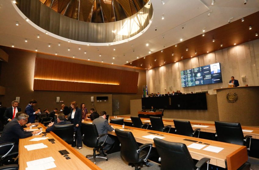  Alepe adota teletrabalho durante recesso parlamentar para manutenção de ar-condicionados Serviço será realizado entre os dias 16 e 31 de julho nas torres do Edifício Miguel Arraes e nos anexos 1 e 2; demais prédios funcionam presencialmente.
