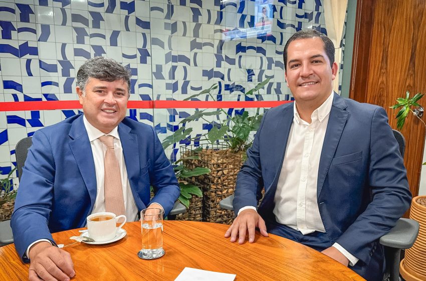  Dannilo Godoy declara apoio a Eduardo da Fonte para o Senado: “É o nome que traz resultados para Pernambuco” Deputado estadual destaca experiência, articulação política e histórico de investimentos de Eduardo em áreas como saúde.