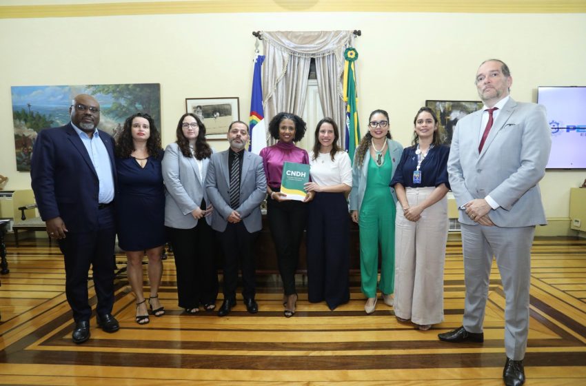 Governadora Raquel Lyra recebe missão do Conselho Nacional de Direitos Humanos para combate ao discurso de ódio em Pernambuco Visita integra ação nacional que busca construir políticas públicas contra o neonazismo e extremismos, com apoio do Governo do Estado.