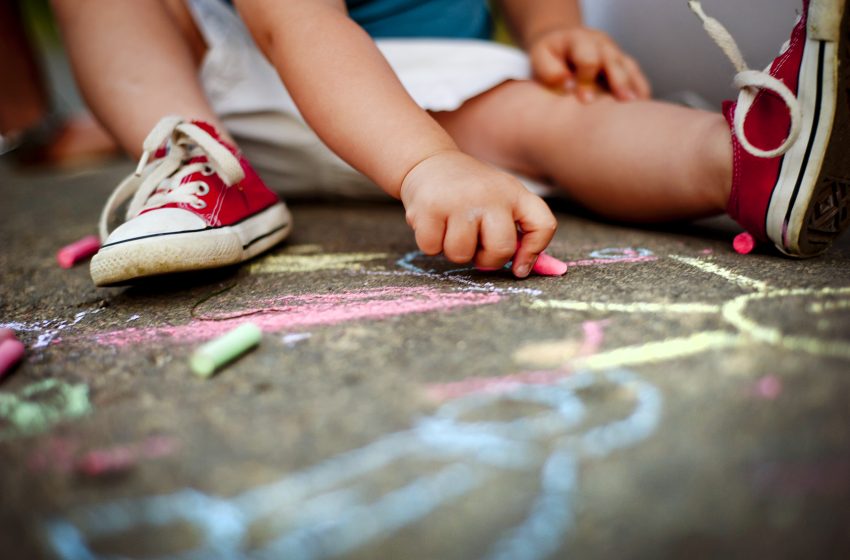 ECA completa 35 anos e reforça urgência para priorizar direitos de crianças e adolescentes nos Planos Plurianuais Especialistas alertam que ausência de foco orçamentário em infâncias compromete direitos fundamentais e convocam a sociedade a cobrar vereadores.