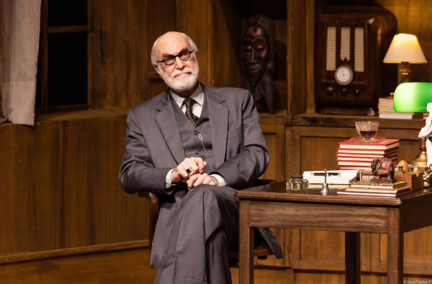 Odilon Wagner participa de bate-papo sobre “A Última Sessão de Freud” no Recife – 31 de julho Ator conversa com público nesta quarta (31), às 18h30, na UniFafire, sobre arte, psicanálise e filosofia abordadas na peça em cartaz no Teatro do Parque.