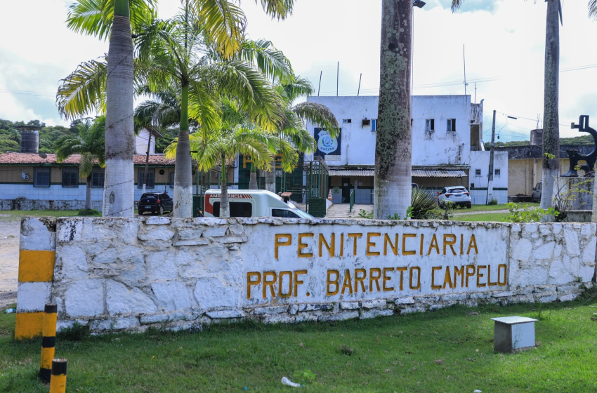 Após 13 anos preso injustamente, homem é absolvido por duplo homicídio no Grande Recife Condenado com base em boatos e sem provas, Antônio foi inocentado após atuação da Defensoria Pública de Pernambuco e decisão do TJPE que anulou o primeiro júri.