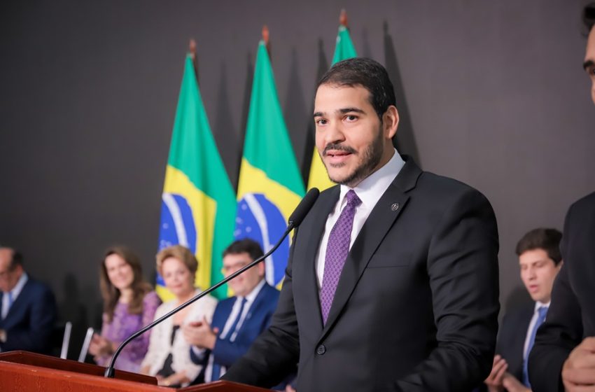 Governo Lula recorre ao STF contra derrubada do aumento do IOF pelo Congresso AGU entra com ação declaratória de constitucionalidade e defende que o decreto presidencial respeita a Constituição e não viola limites legais; Messias alega afronta à separação de poderes.
