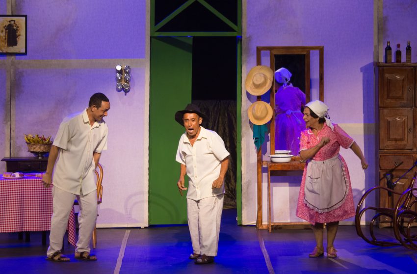  Clássico pernambucano Um Sábado em 30 volta aos palcos no Teatro Barreto Júnior Espetáculo de Luiz Marinho ganha nova montagem dirigida por Roberto Oliveira e será apresentado nos dias 23 e 24 de agosto, às 19h.