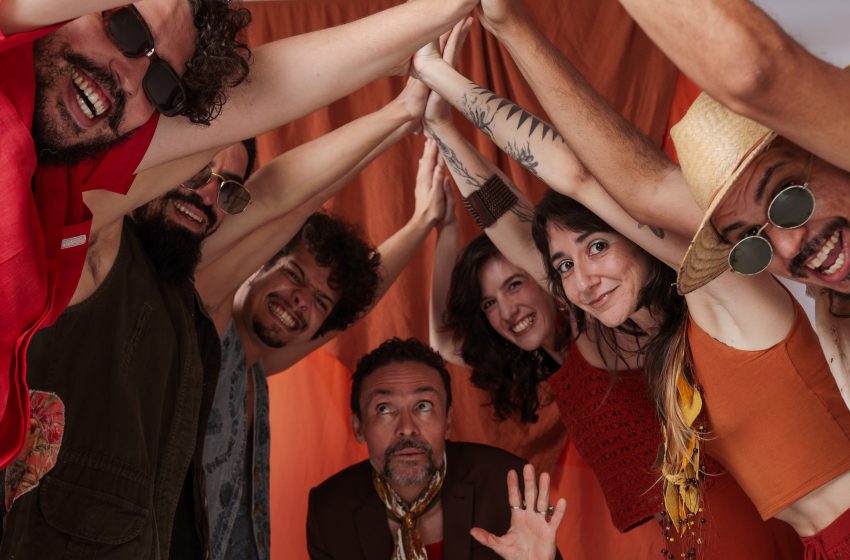  Sérgio Cassiano celebra 20 anos de Ciência da Festa em show com o Forró do Suco Elétrico no Recife Apresentação no Teatro do Parque, dia 15 de agosto, revisita álbum histórico do fundador do Mestre Ambrósio com releituras psicodélicas e participação de banda da cena alternativa pernambucana.